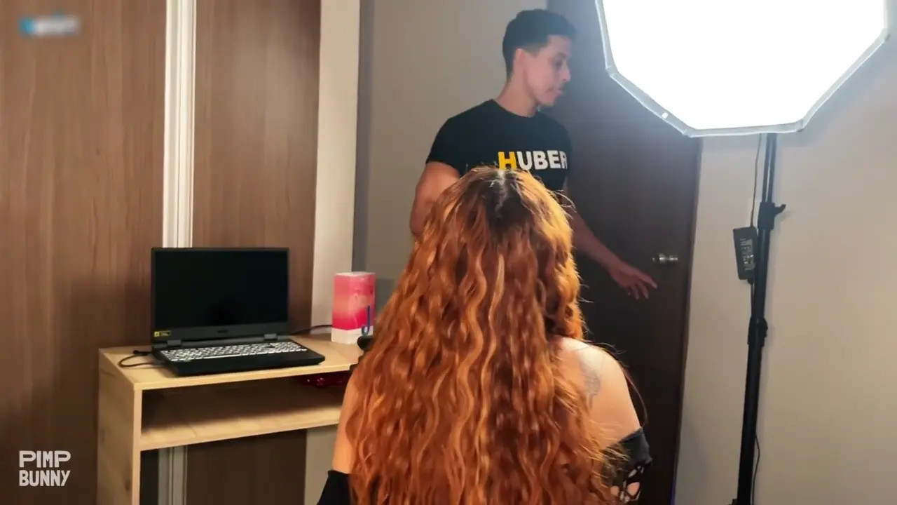 Streamer Shows Off Her Big Tits Online Using Her Honey Play Box Toys