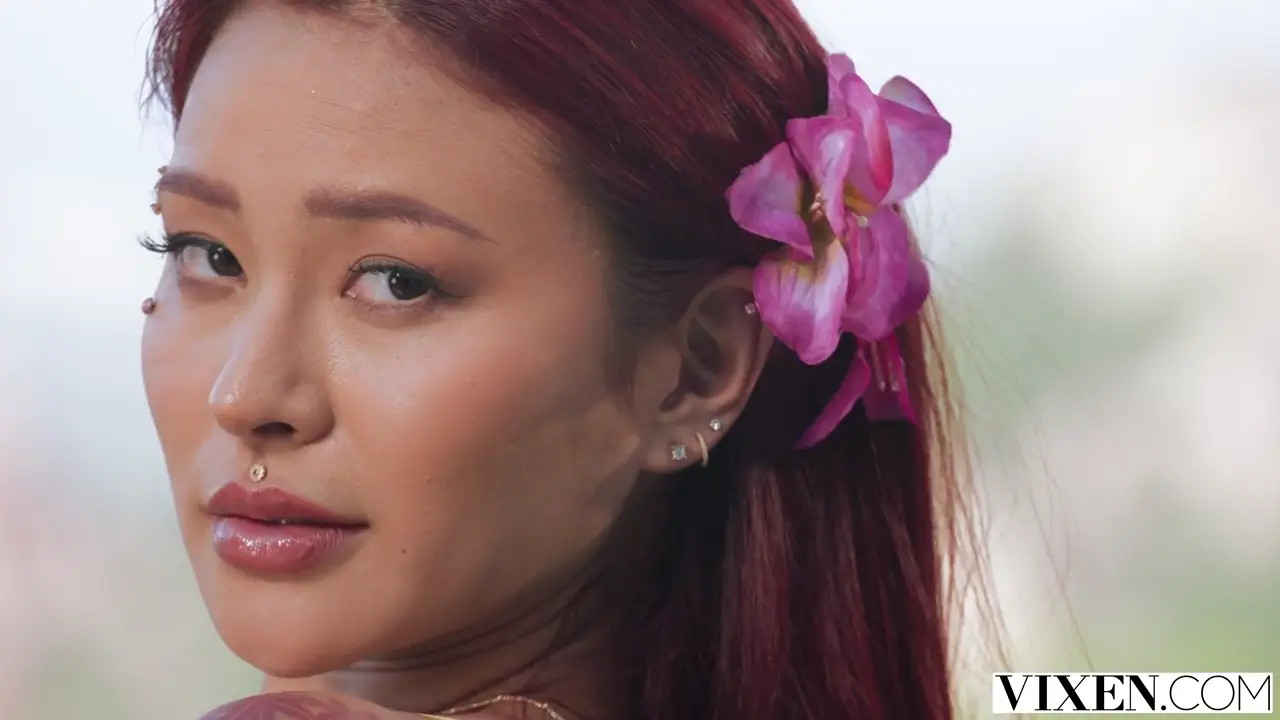 Rae Lil Black Seduces Her Best Friend's Man And Gets Creampied