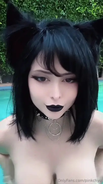 Fresh Drop: Pinkchyu's Intimate Flaunting in Pool HD  