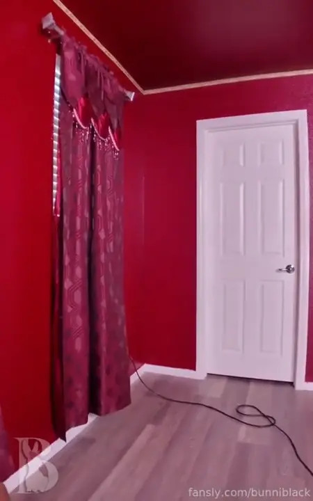 Bunniblack Rides A Cock & Gets Her Pussy Creampied