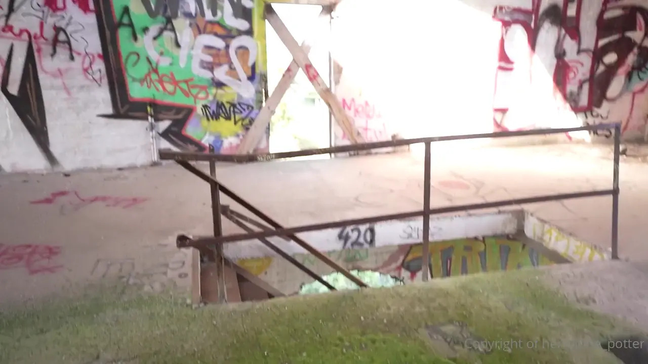 Spider Girl Hermione Potter Sucks Cock In An Abandoned Building