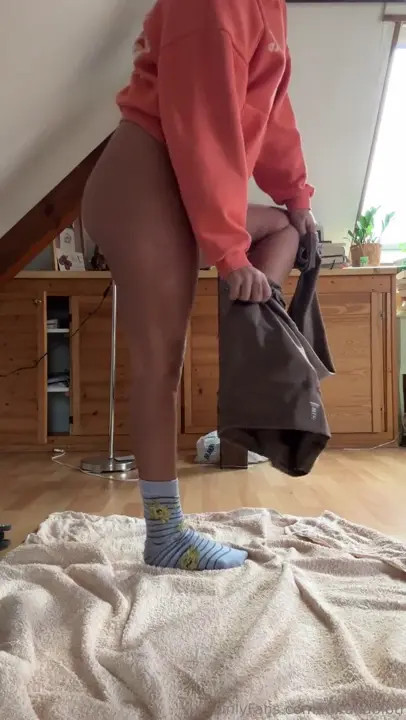 Fresh Leak of Miranextdoorx in Sensual Vibrator Play  