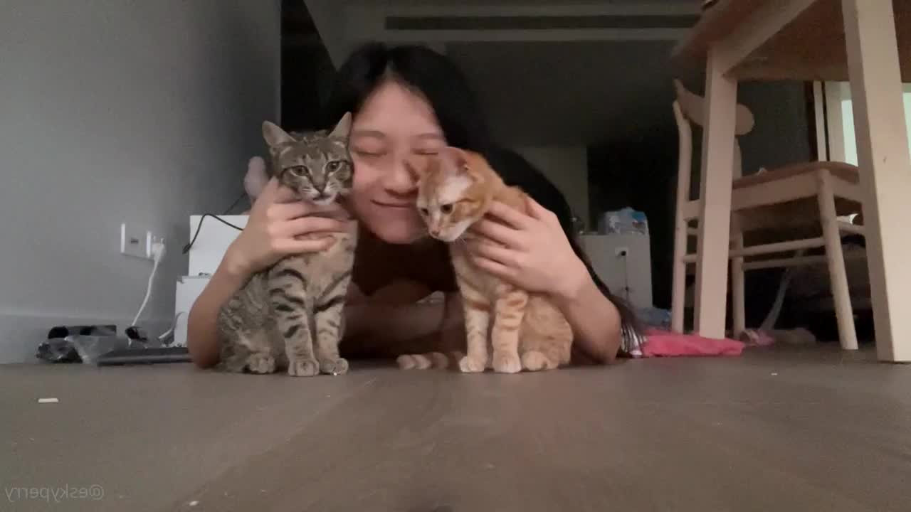 🍀 Roxy Cox 🍀 [ roxycoxmodel ] - Take your light    Happy Transition to all of you beautiful souls and