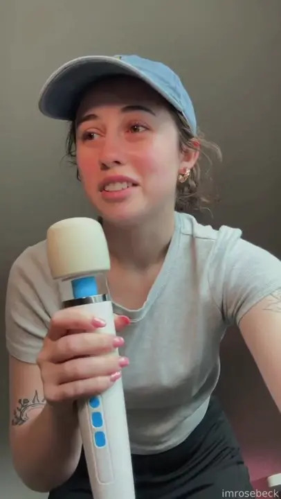 New Imrosebeck Tits Out Solo Session Exposed for Fans