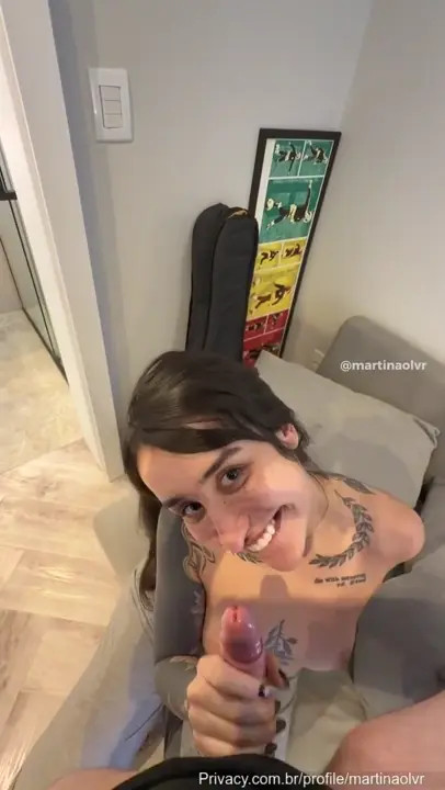 Martina Oliveira Gives Her Boyfriend A Blowjob And Takes A Facial