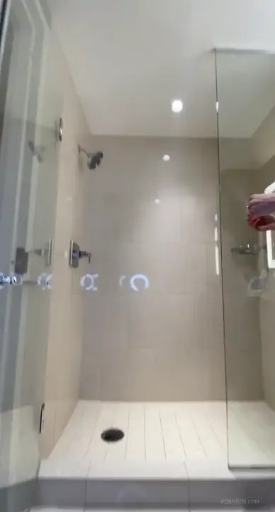 Cassiebenderfit Gets Banged In The Shower By A BBC