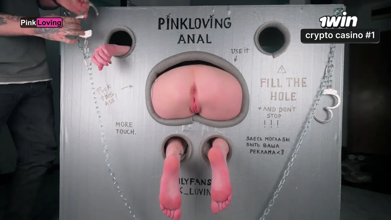 Pink_Loving Gets Anal Fucked In A Gloryhole