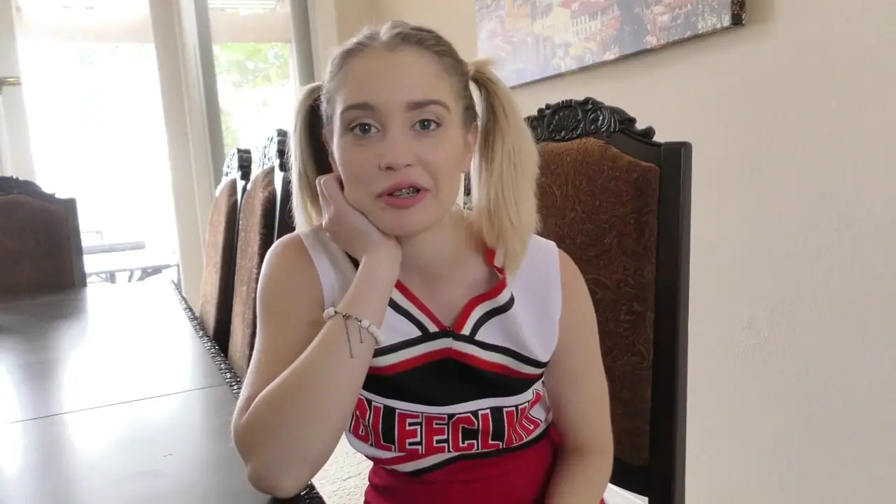 Cheerleader Anastasia Knight Gets Fucked By Her Coach