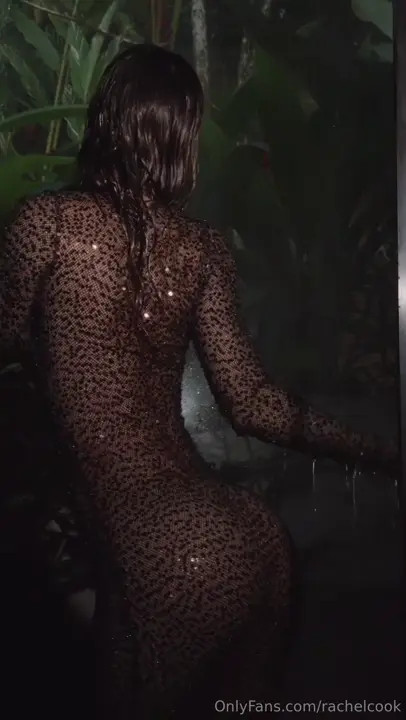 RachelCook Poses Nude & Wet In The Shower