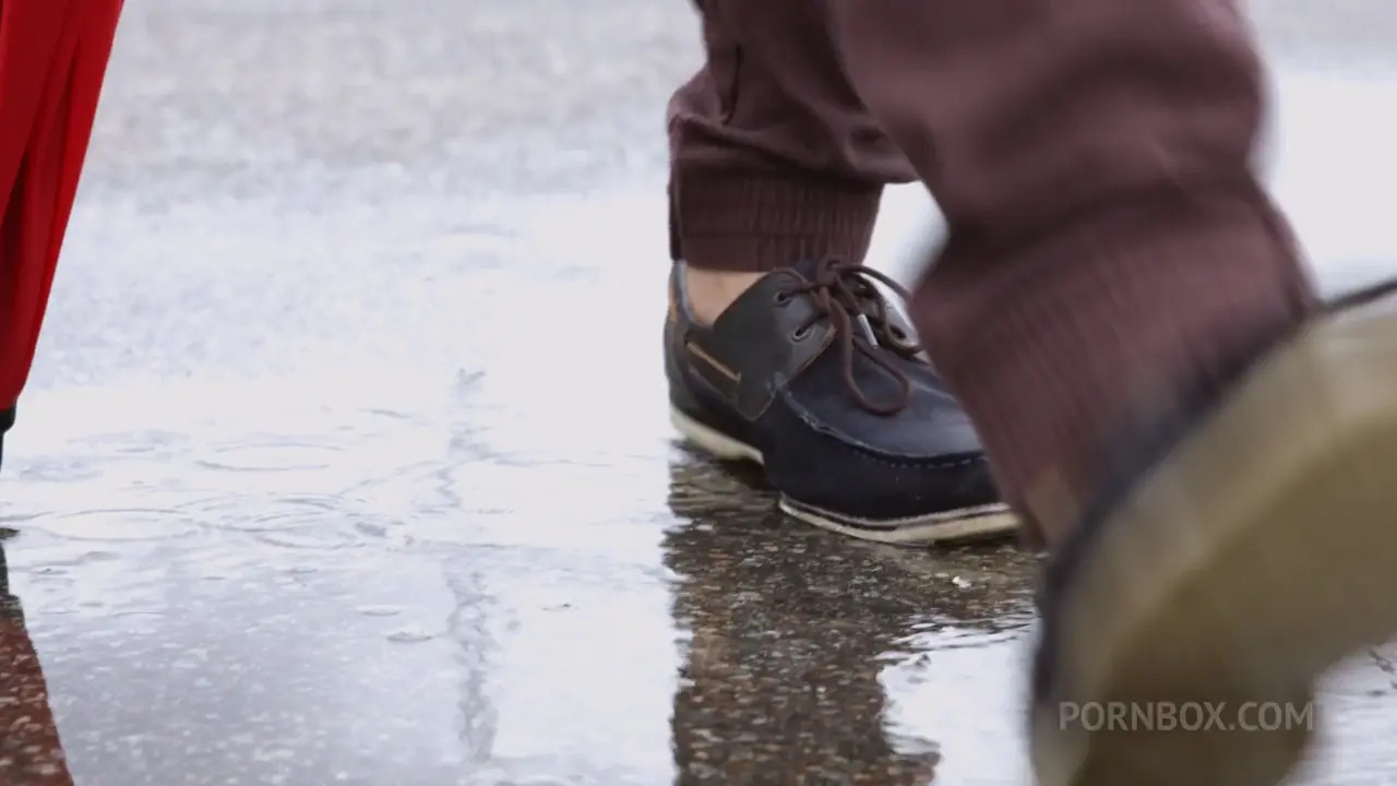 Ariana Shaine Hooks Up With A Stranger And Gets CIM