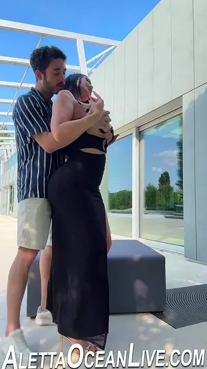 Intimate Outdoor Sessions with Aletta Ocean in High Definition  