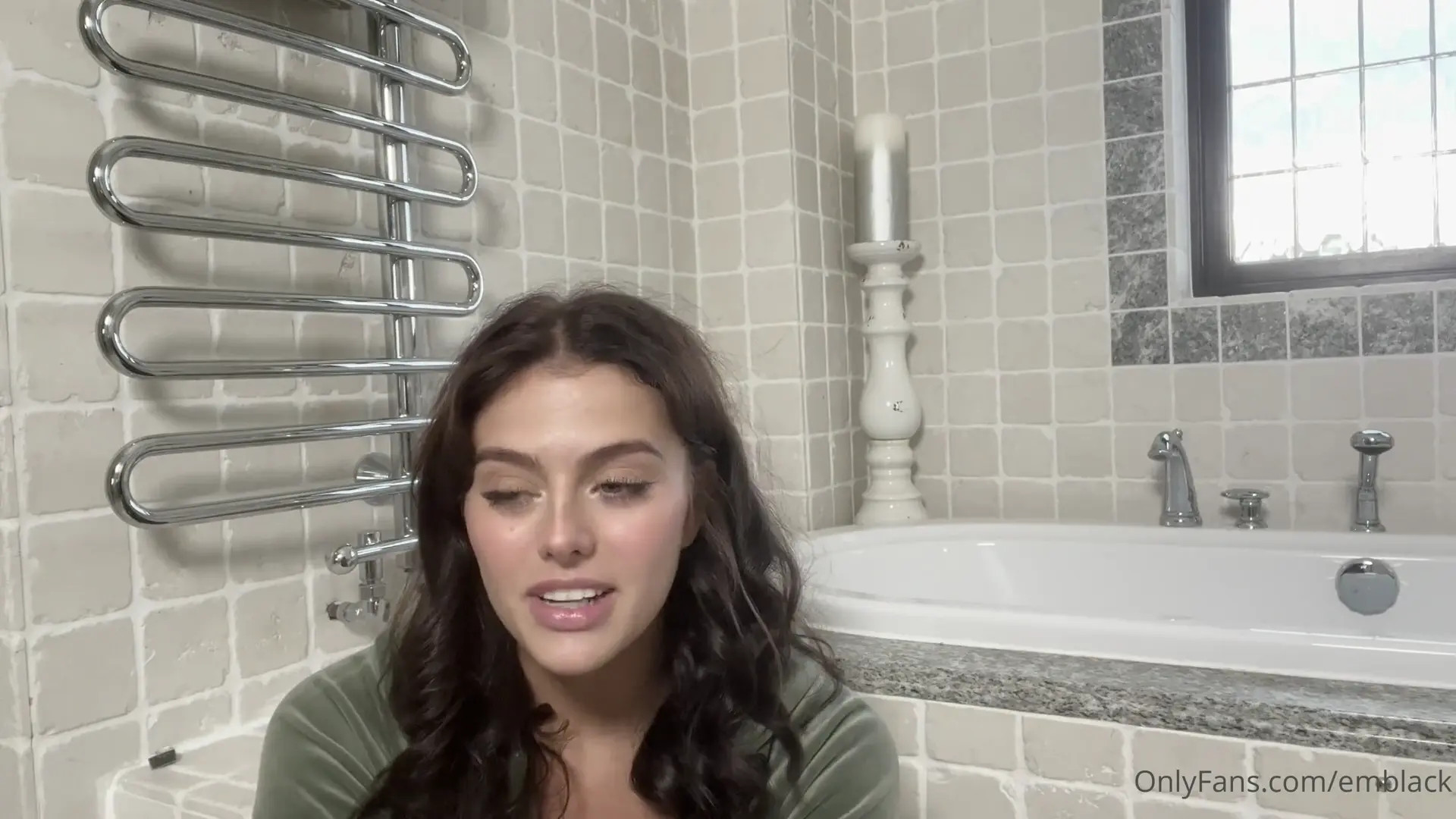Emily Black Squirts Masturbation Video Leaked