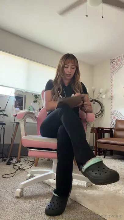Raw & Real with Gigi Nova: Steamy Dildo JOI Session Uncensored  
