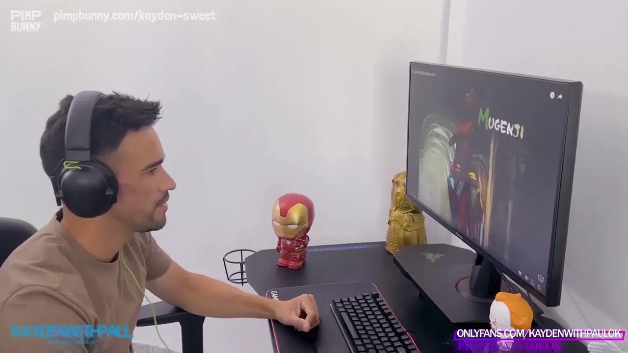 Gamer Boy Makes His Threesome Fantasy Became A Reality