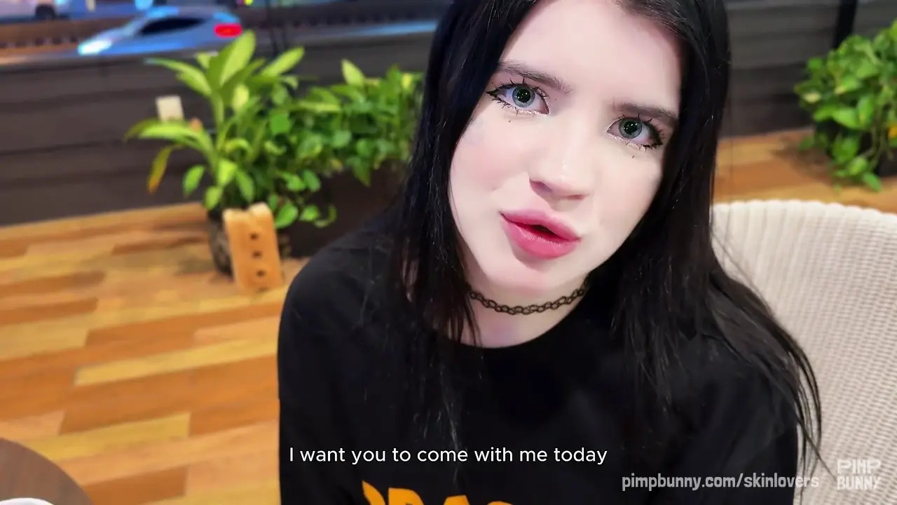 Goth Girl Tempts The Fast-Food Worker Into A Bathroom Fuck