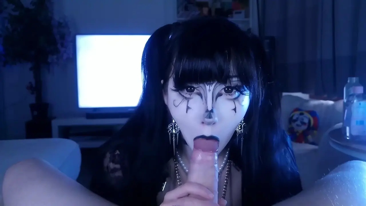 MissMoons Gives Her BF A Boobjob Before Riding His Dick