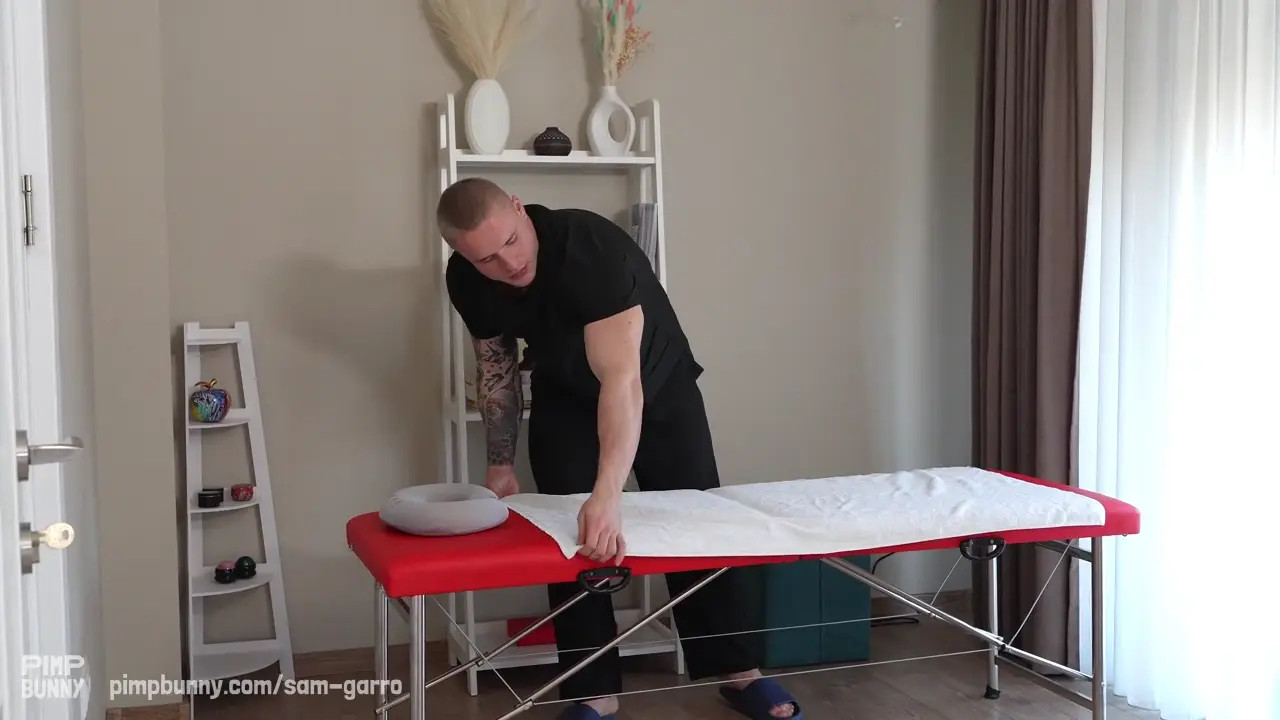 A Big Ass Busty Blonde Came For A Massage But Got A Dick Deep In Her Mouth