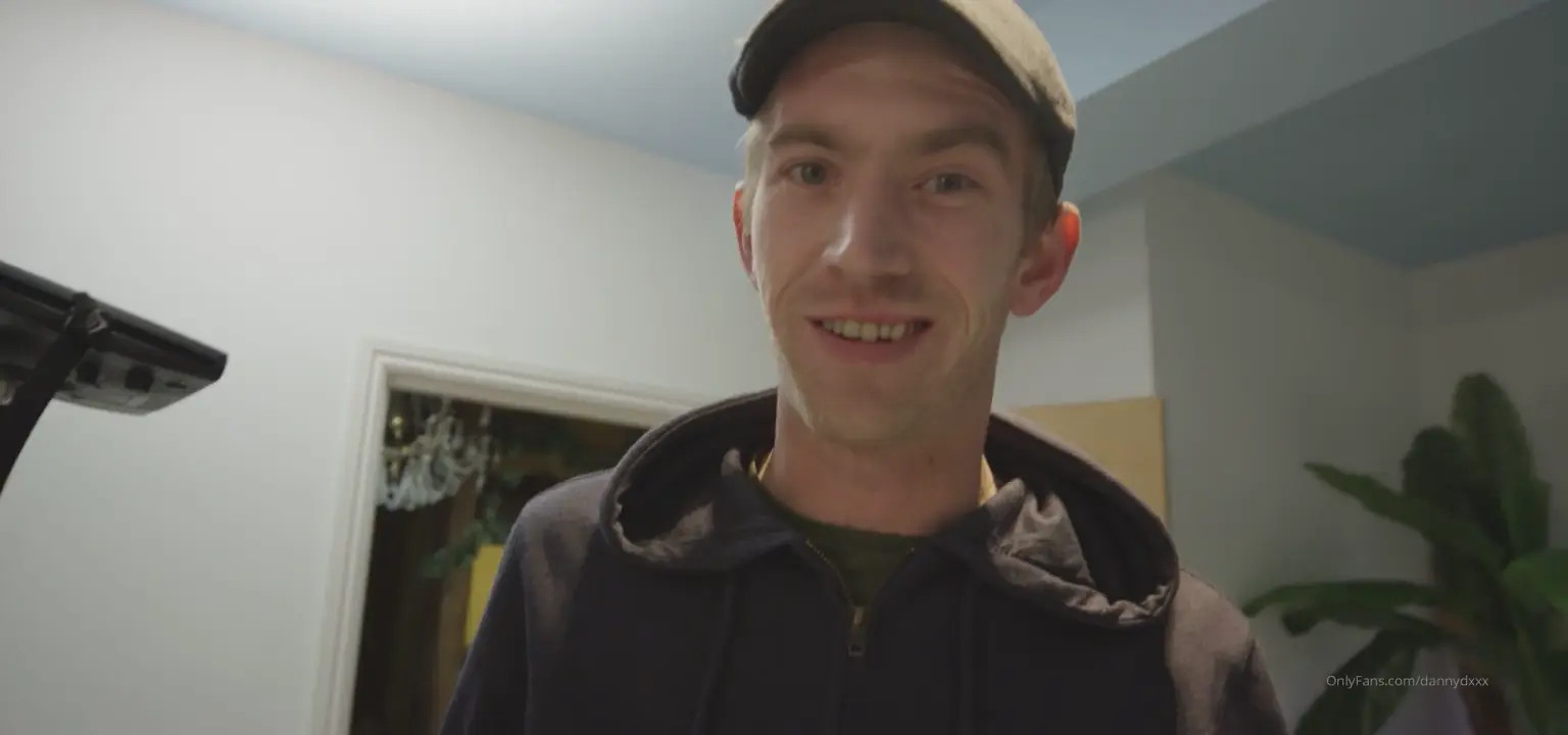 Amber Jayne Fucking A College Boy - ePornLeak