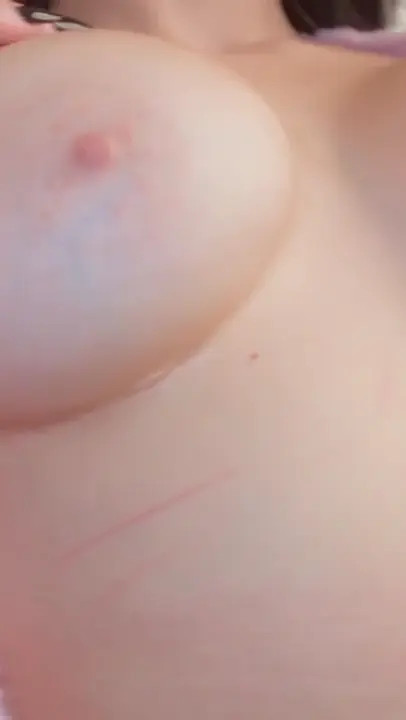 Pufffypink's Sexy Boa Hancock Slurps Her Man's Dick