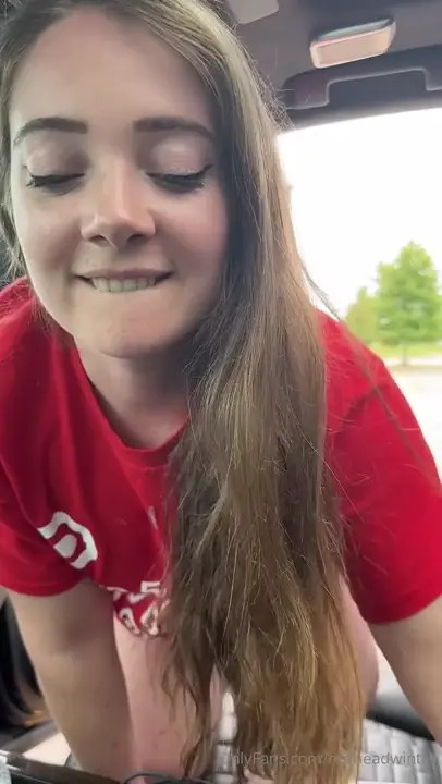 RedheadWinter Fucks A Customer In The Car
