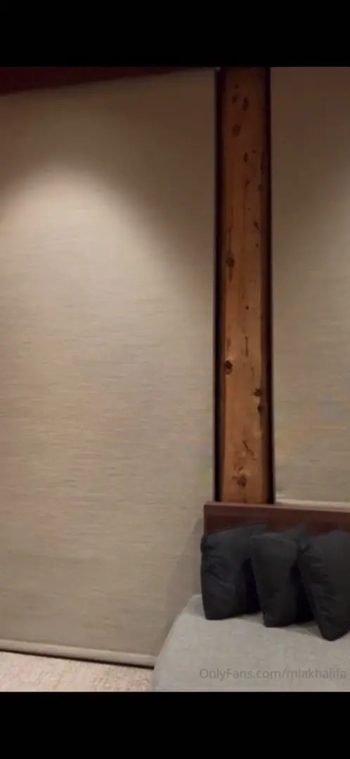 Mia Khalifa Post Snowboard Tease Video Leaked
