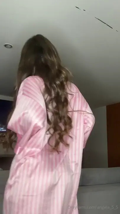 Angela_5_5 Masturbates With Her Pink Rabbit Vibrator