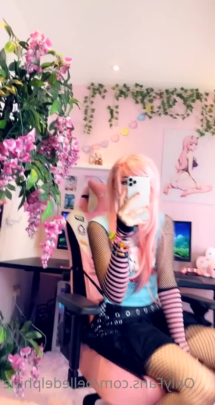 Belle Delphine [ belledelphine ] - With which!? 🤔🤭