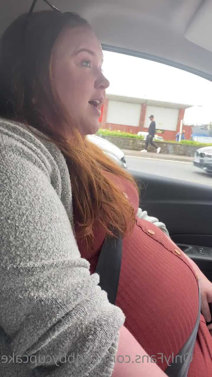 Handsome Hunk [ handsome-hunk ] - Have you seen my latest pictures I sent you via dm? 🔥 with a