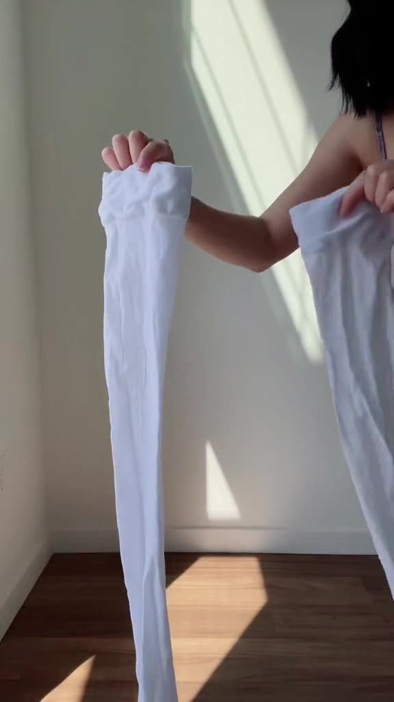 Ari [ funsizedasian ] - Getting fucked by Daddy tn 😍 it turns me on so much seeing them