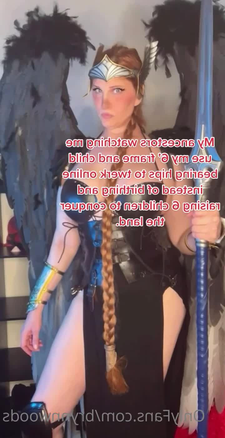 Brynn Woods [ brynnwoods ] - Video from this dildo riding coming out tonight