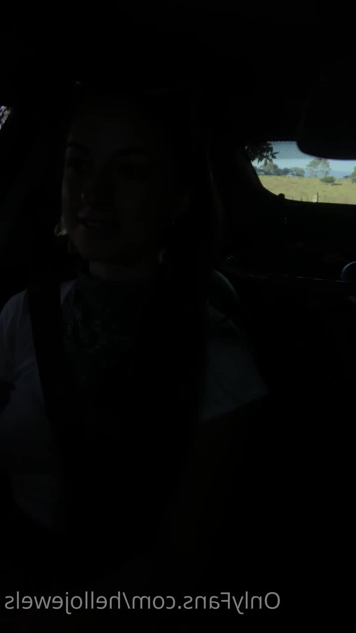 Strawberryvixxxen - THICC CUTE BOOTY DAY 🍑🍑🍑