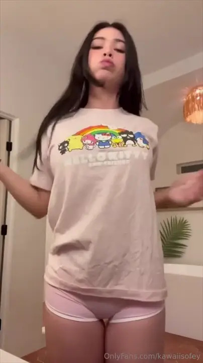 Aishah Sofey Shows Off Her Beautiful Ass In Lingerie