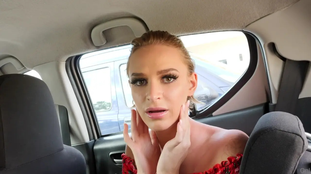 Emma Hix Gives A Blowjob On A Yacht