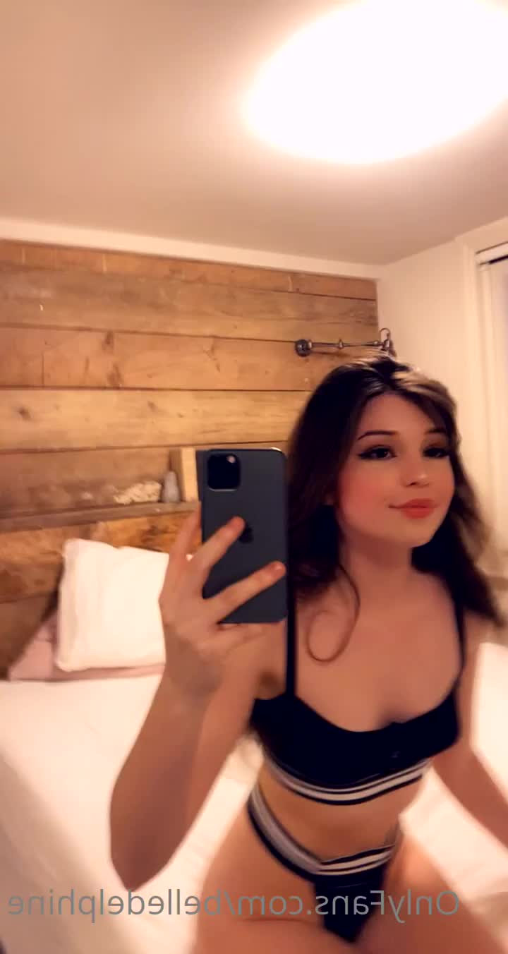 Belle Delphine [ belledelphine ] - We LOVE swimsuit season - ePornLeak