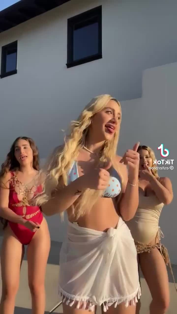 Emarr B [ emarrb ] - ass or titties  Which one is your favorite