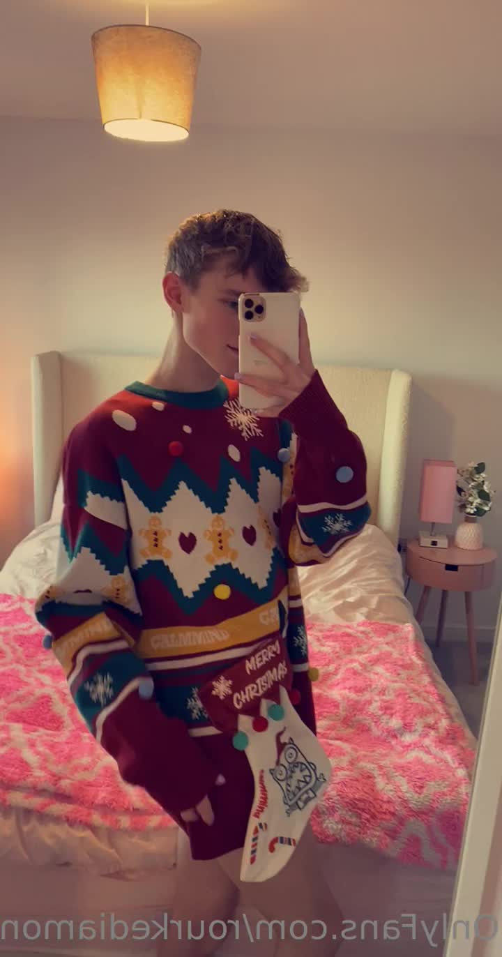 Yarden [ yardenlasry ] - Honestly one of the worst places to be (for me) 😭 Pics taken