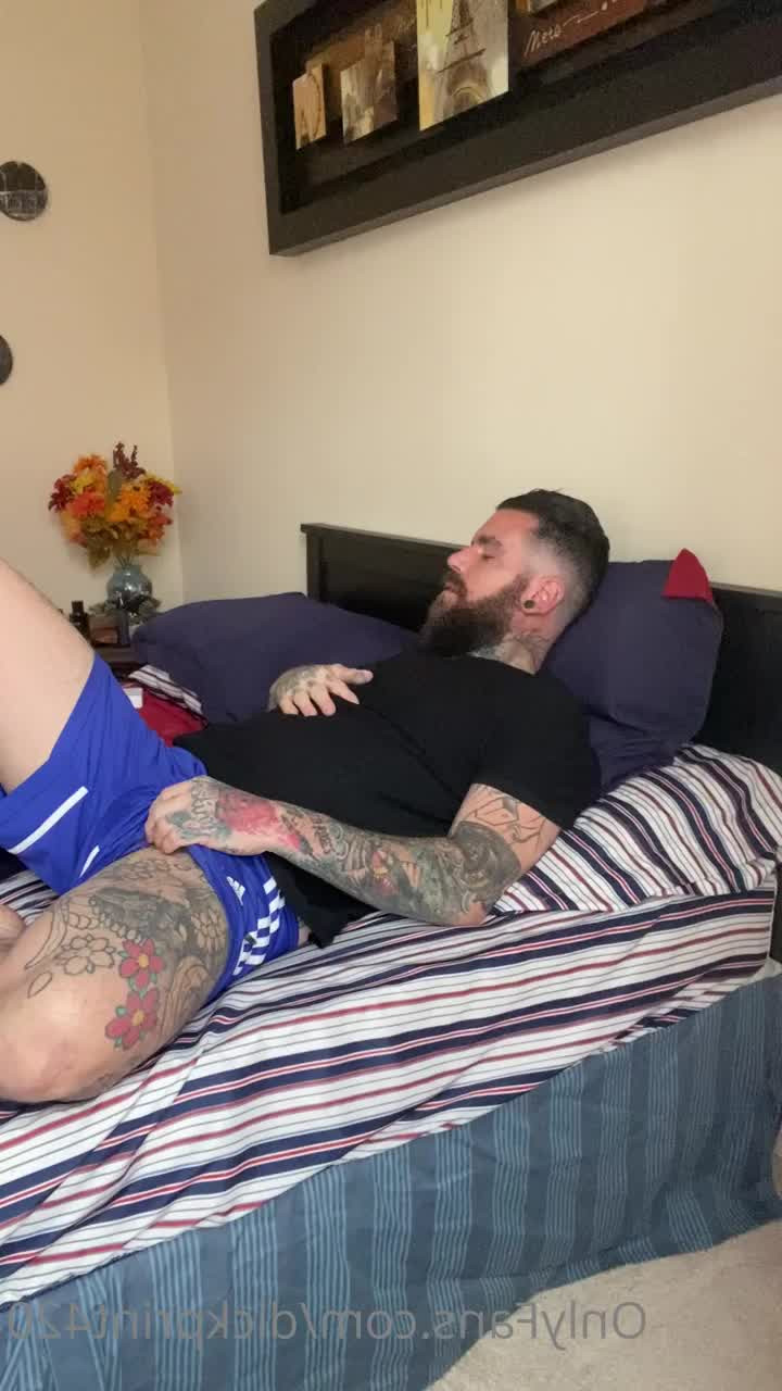 squirtapaloozaqueen - Big Titty Goth GF begs you to impregnate her. 😜🤰🖤 - ePornLeak