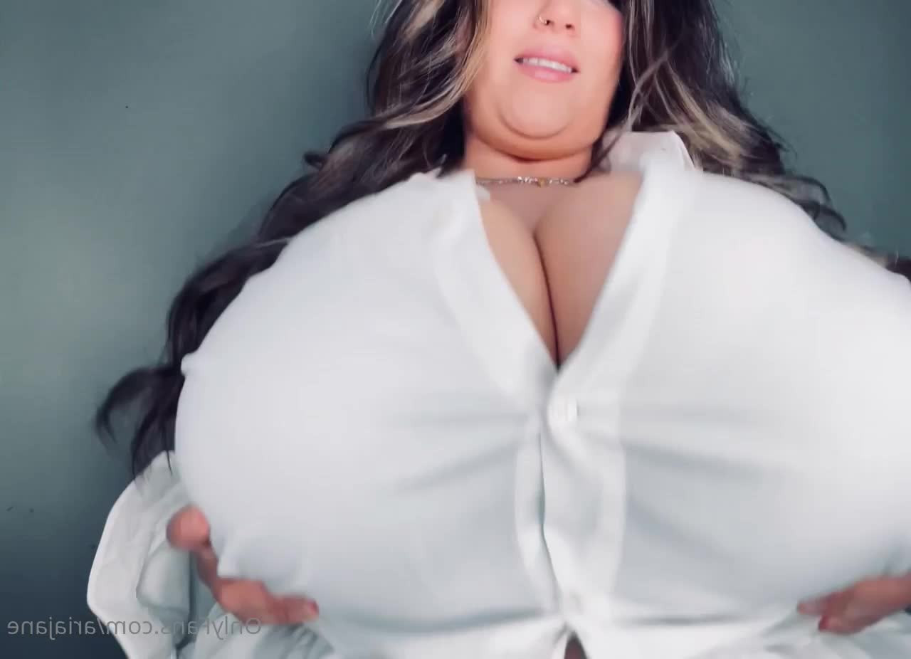 Aria Jane [ ariajane ] - Even with no makeup on  you re still on your knees begging to fork