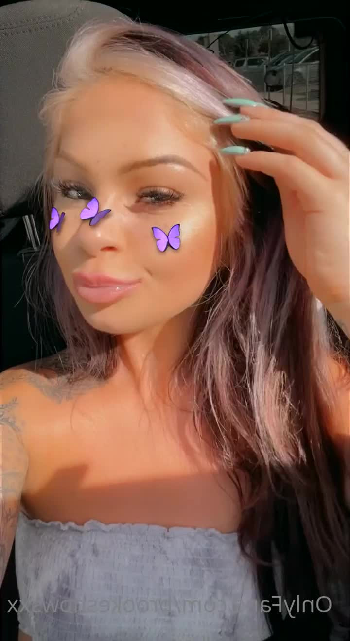 Brooke is 🥛CREAMY🥛 [ brookeshowsxx ] - The hot new clip in your inbox right now! Watch what happens next