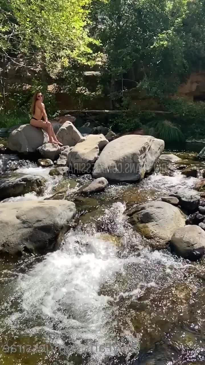 Jessi💦Rae (ElasticPussy) [ jessirae ] - Oops something escaped out there 🤭