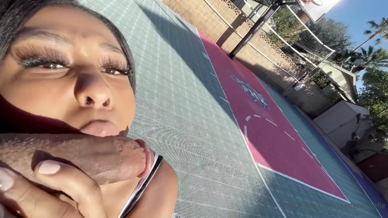 Jaaden Kyrelle Gives Blowjob And Has Sex Outdoors