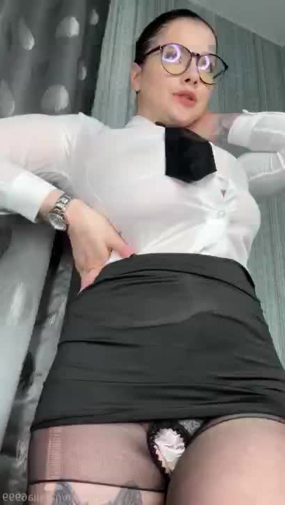 natalia6999 - which one should I use    I ll film a vid w the color you guys like