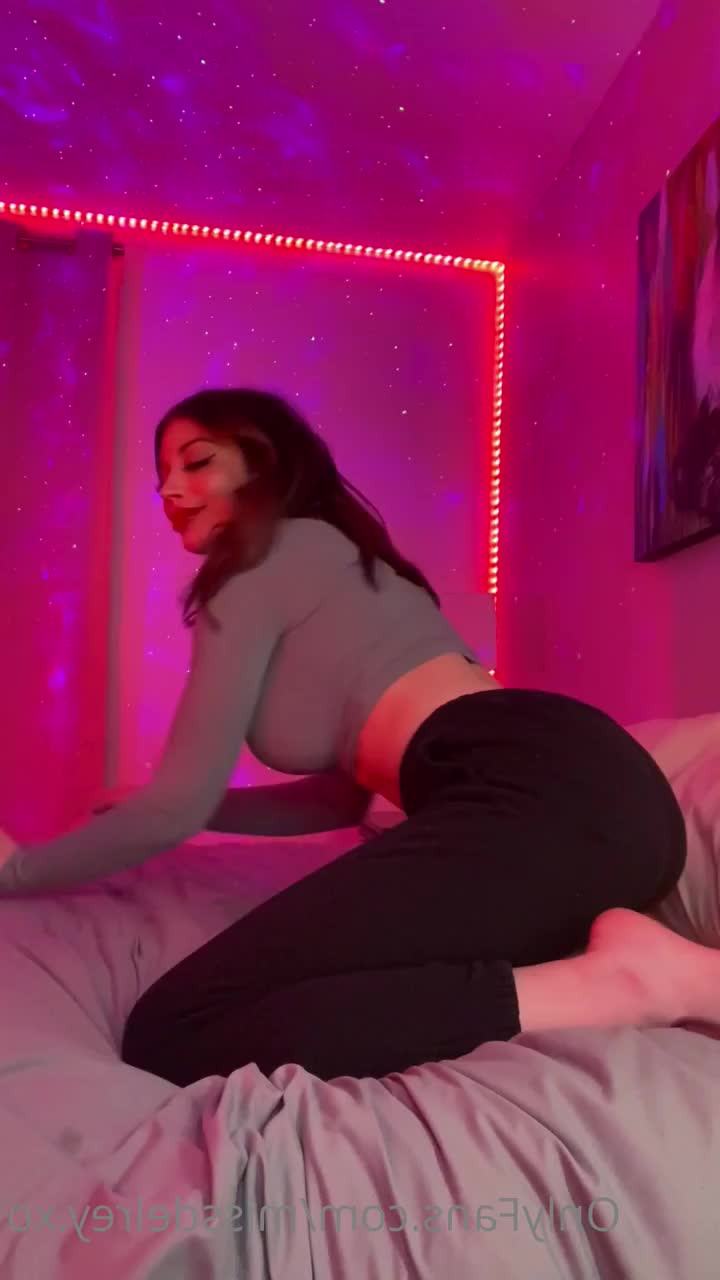 Myla Del Rey 💞 COCK RATE QUEEN [ myladelrey ] - Bath time   A little self care  what should I do in here - ePornLeak