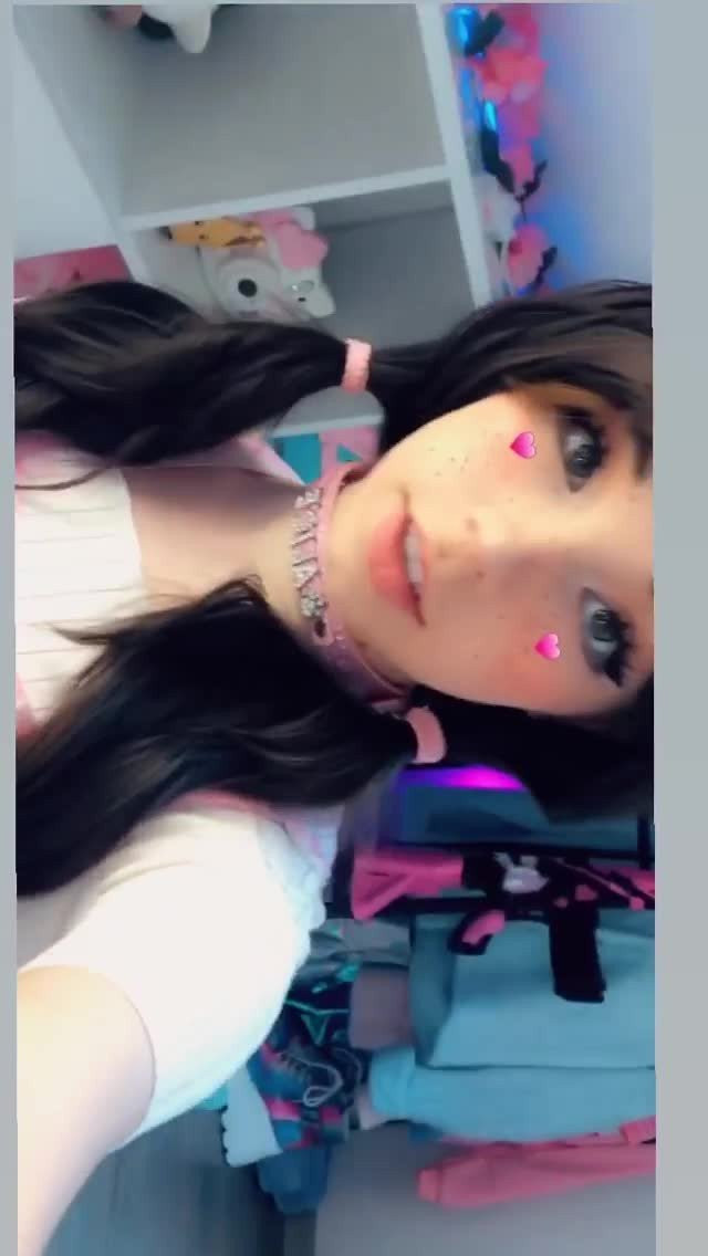  [ alicedelish ] - Are you a thights-guy?