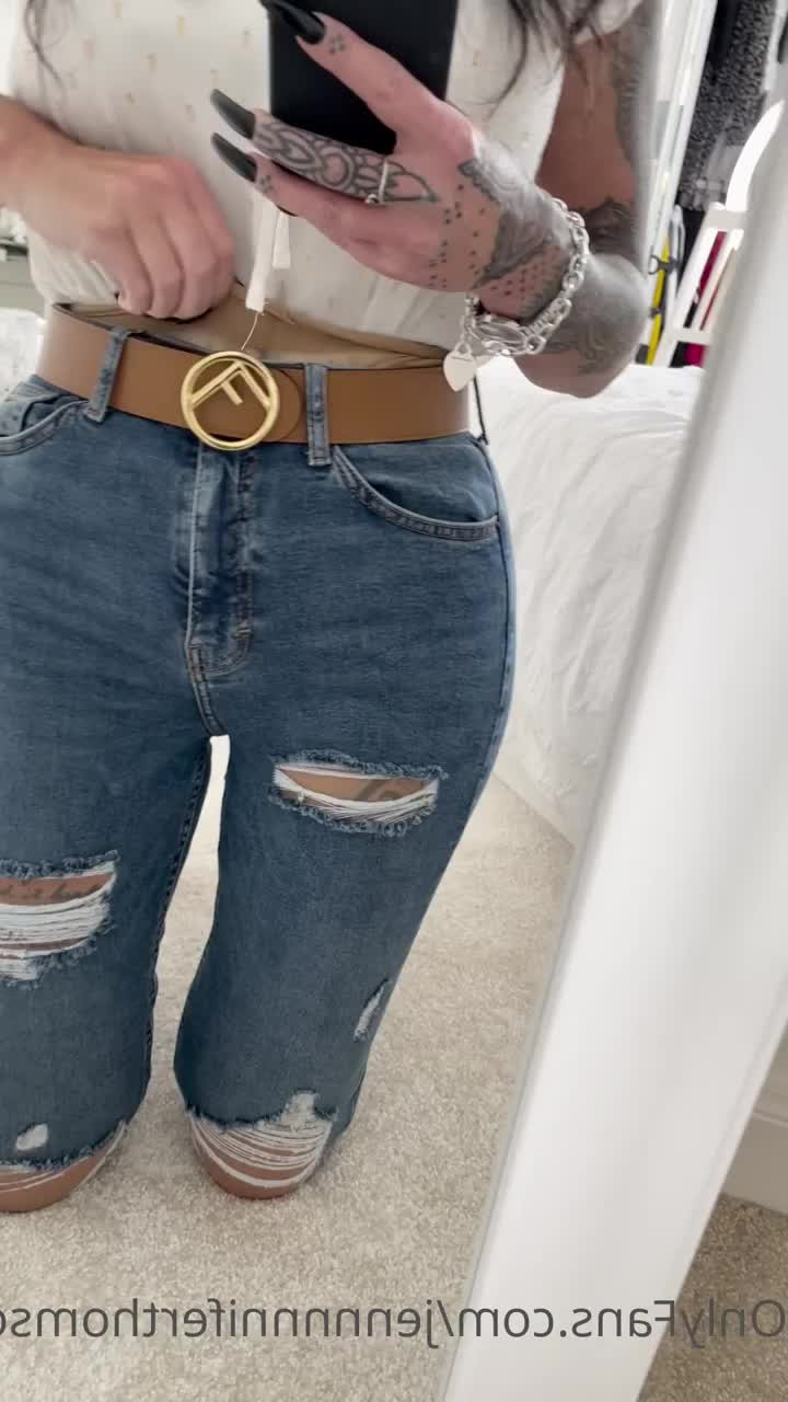 Jennifer [ jennnnniferthomson ] - She is ready to sext  amp  she wants your cock  https onlyfans com - ePornLeak