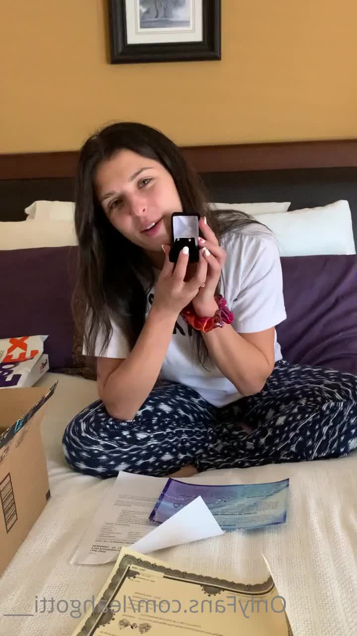 Leah Gotti [ leahgotti ] - Let me know if you like this type of content