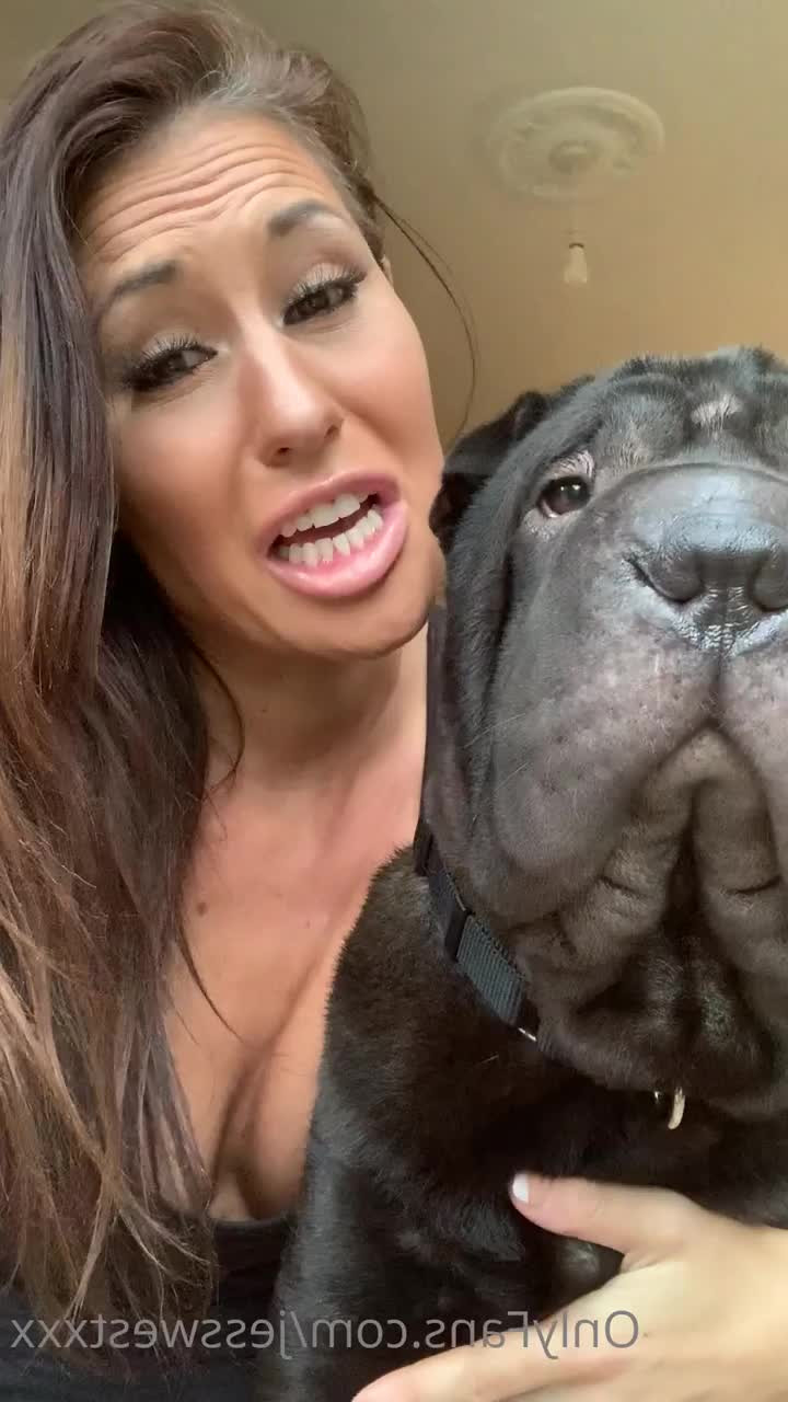 👑 Threesome Loving Queen 👑  😈💦 [ jesswestxxx ] - Cheers 🥂 to the loooong weekend 💋  would you like to see me in - ePornLeak