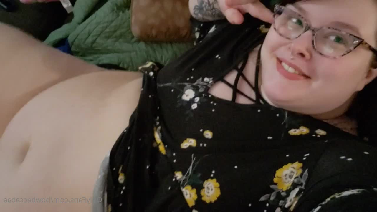 💖Beccabae💖 [ bbwbeccabae ] - Satisfying late night cravings w diningwithdale