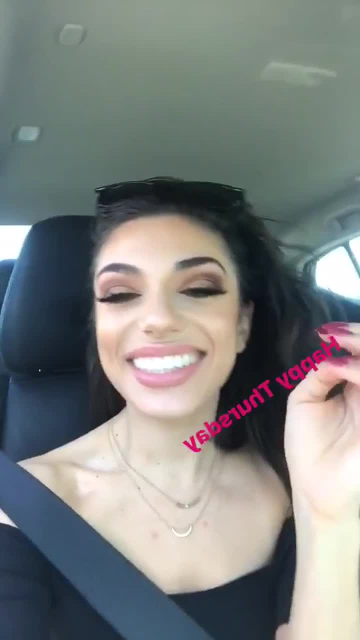 The Official Darcie Dolce OnlyFans Page [ darciedolcexxx ] - tell me what youd do to it 👅 - ePornLeak