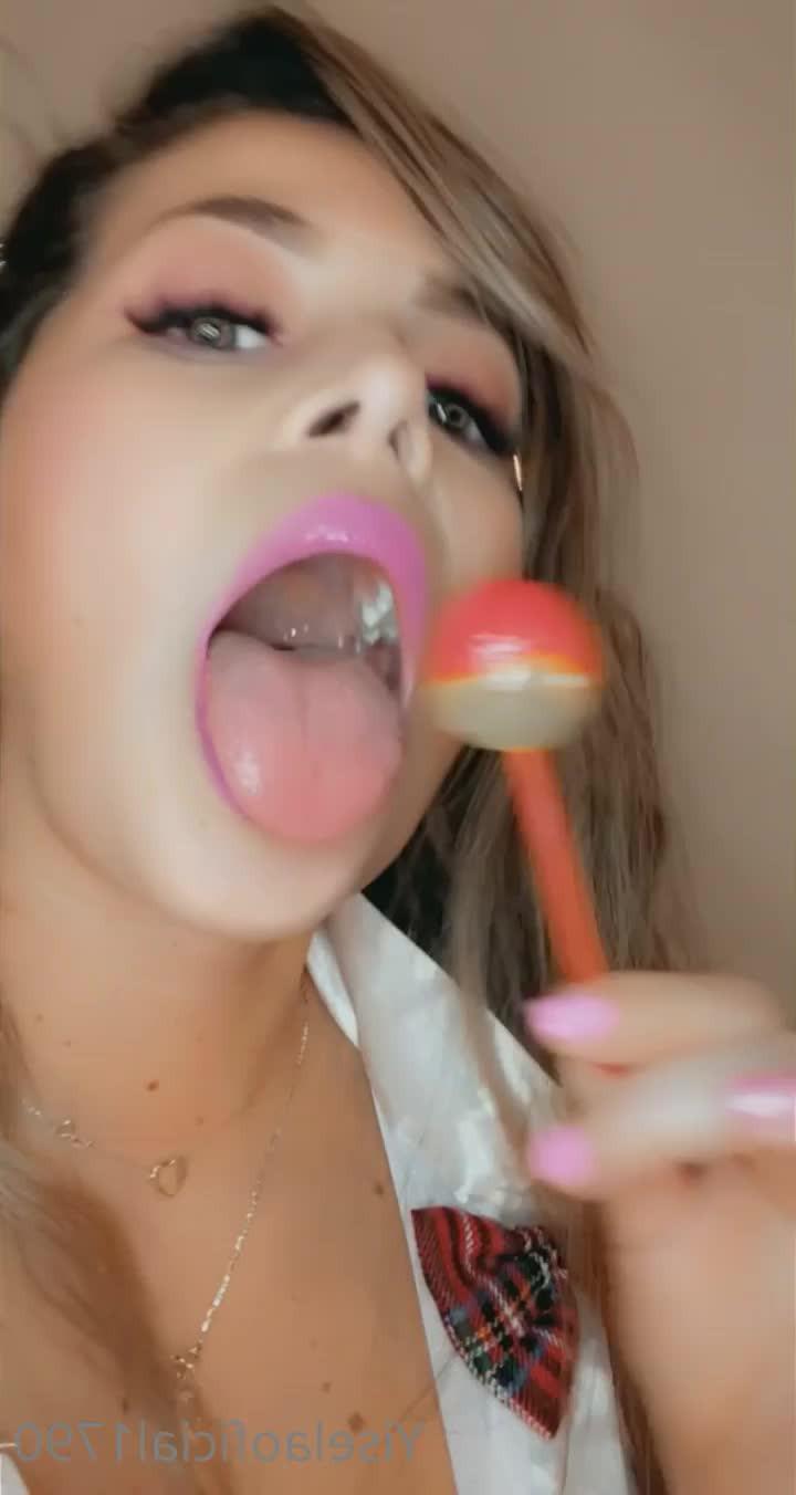 Yisela esperanza avendano chaparro [ yiselaoficial90 ] - Happy Easter from your sexy BBW Bunny!